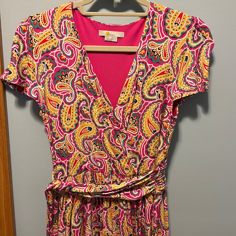 Boden Paisley Women’s Dress. Faux wrap style. Like new. Size 6.